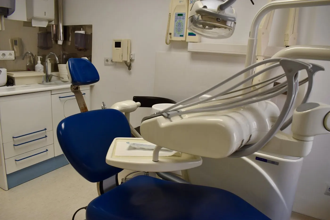 Área de cirugía dental para valoración de muelas del juicio